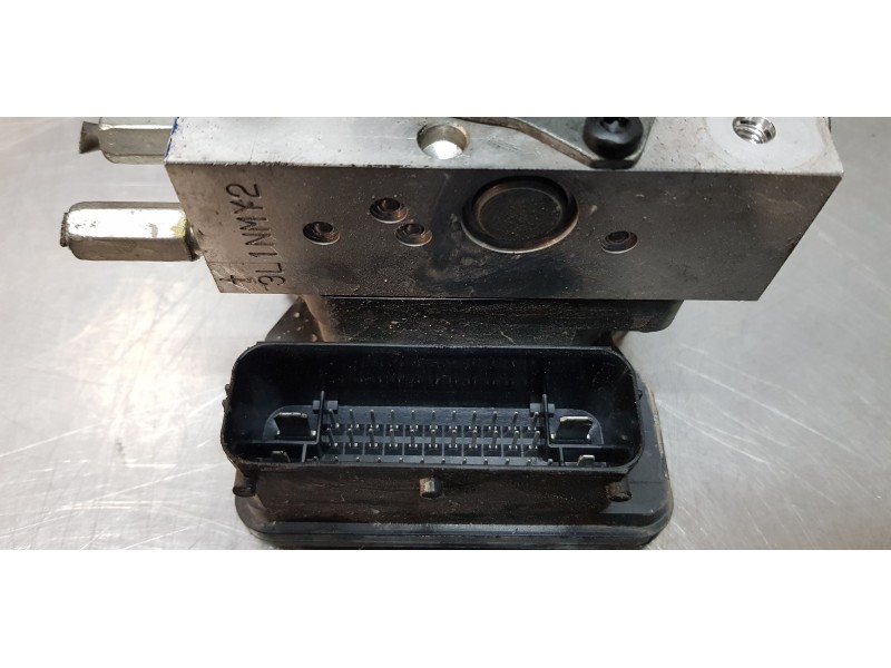 Recambio de abs para ssangyong korando crystal 4x2 referencia OEM IAM 4892034000   Recambio de abs para ssangyong korando crystal 4x2 referencia OEM IAM 4892034000