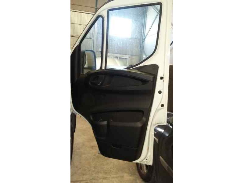 iveco daily caja cerrada del año 2015 iveco daily caja cerrada del año 2015