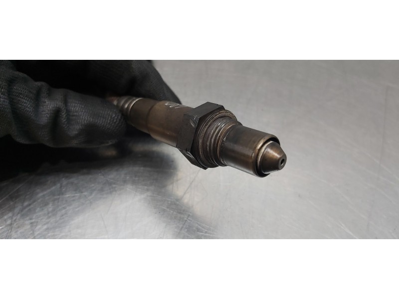 Recambio de sonda lambda para toyota avensis touring sports executive referencia OEM IAM 0281004079  