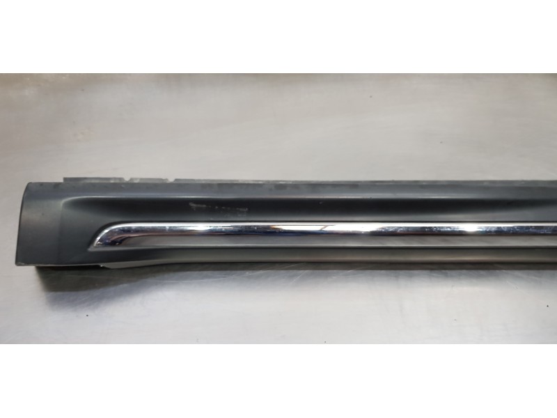 Recambio de faldon lateral para mitsubishi outlander (cw0) motion 4wd referencia OEM IAM 6512A258  