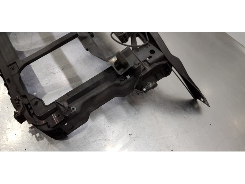 Recambio de panel frontal para mazda cx-5 skyactiv referencia OEM IAM KD5353110A KD5353150B 