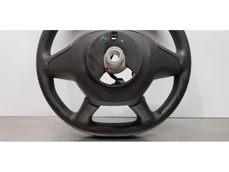 Recambio de volante para dacia duster ii comfort 4wd referencia OEM IAM 484007487R  