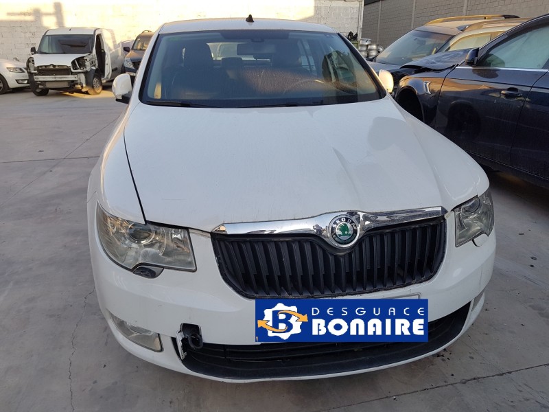 skoda suberb (3t4) del año 2013