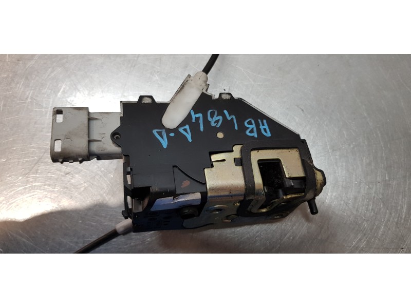 Recambio de cerradura puerta delantera derecha para peugeot 407 coupe pack referencia OEM IAM 9660702080  