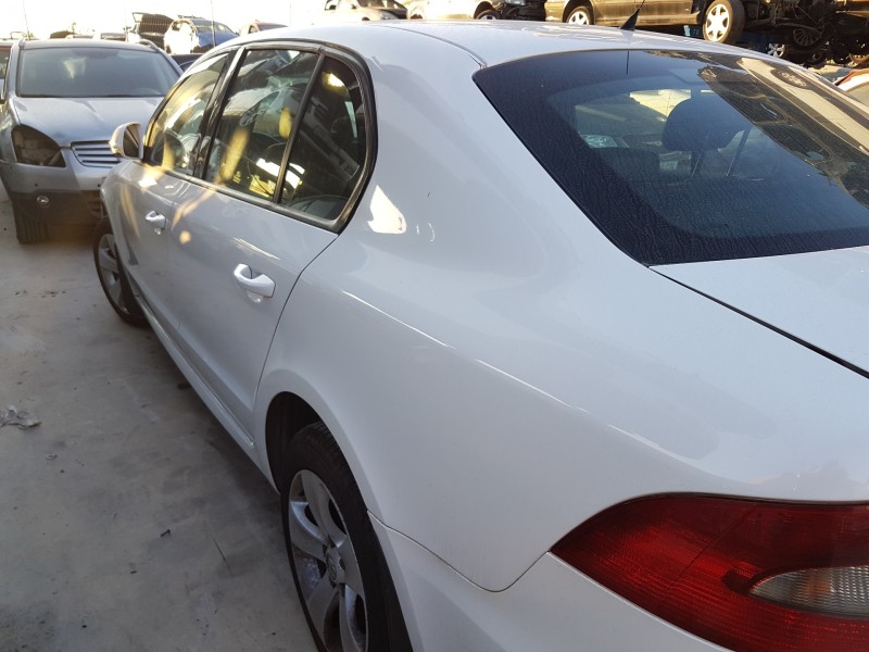 skoda suberb (3t4) del año 2013