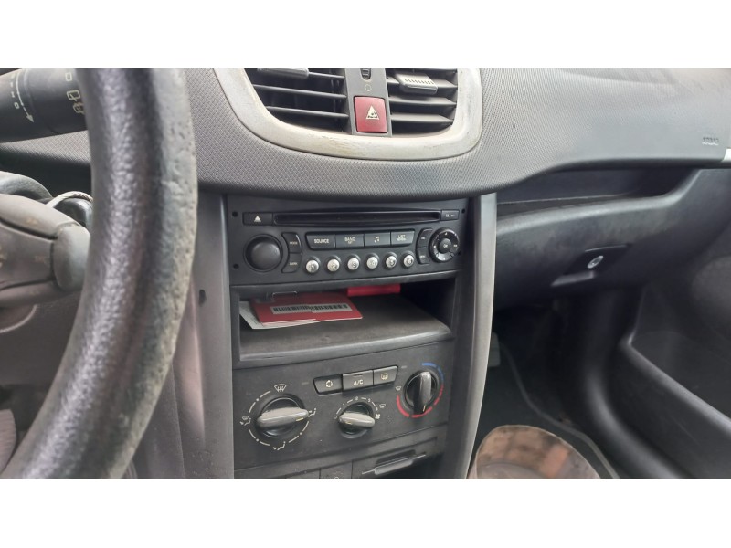 peugeot 207 del año 2007