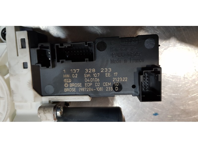 Recambio de elevalunas delantero derecho para peugeot 407 coupe pack referencia OEM IAM 9662062180  