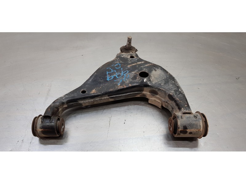 Recambio de brazo suspension inferior delantero izquierdo para toyota hilux (kun) extra cab 4x4 referencia OEM IAM 480690K040  
