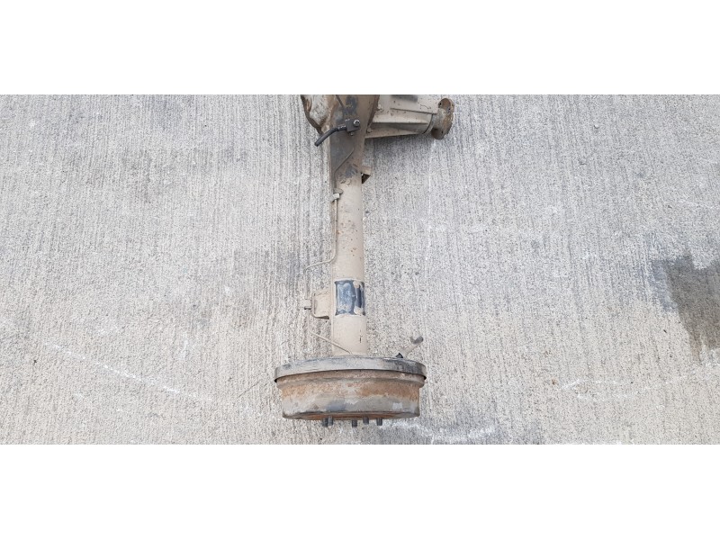 Recambio de puente trasero para nissan serena (c23m) 2.3 invitation d referencia OEM IAM 383009C086 430108C802  Recambio de puente trasero para nissan serena (c23m) 2.3 invitation d referencia OEM IAM 383009C086 430108C802