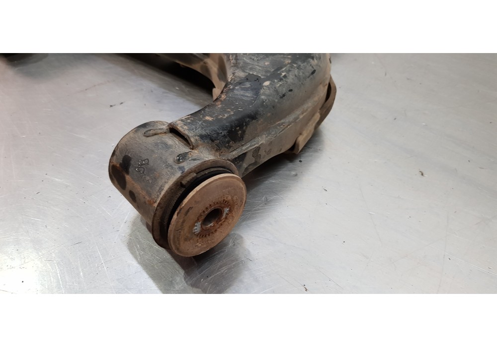 Recambio de brazo suspension inferior delantero izquierdo para toyota hilux (kun) extra cab 4x4 referencia OEM IAM 480690K040  