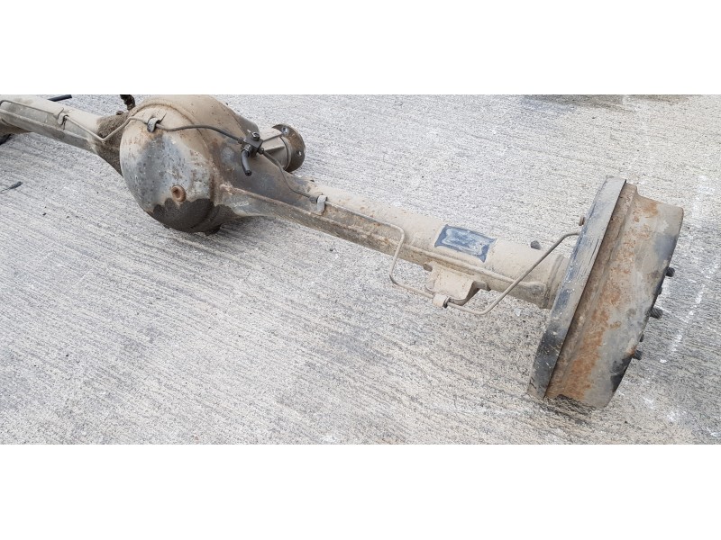 Recambio de puente trasero para nissan serena (c23m) 2.3 invitation d referencia OEM IAM 383009C086 430108C802  Recambio de puente trasero para nissan serena (c23m) 2.3 invitation d referencia OEM IAM 383009C086 430108C802