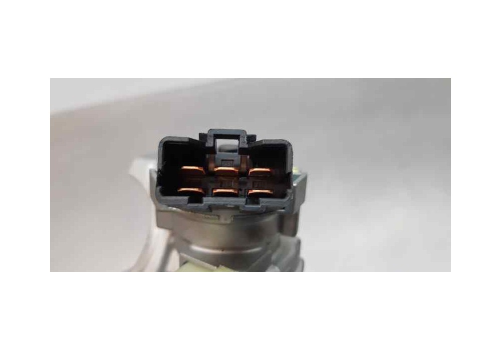 Recambio de antirrobo para kia sportage basic 2wd referencia OEM IAM 81900D9F00  