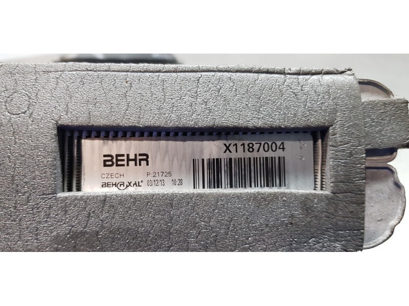 Recambio de evaporador aire acondicionado para audi a4 ber. (b8) basis referencia OEM IAM 8K1820024A  