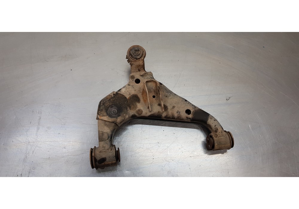 Recambio de brazo suspension inferior delantero izquierdo para toyota hilux (kun) extra cab 4x4 referencia OEM IAM 480690K040  