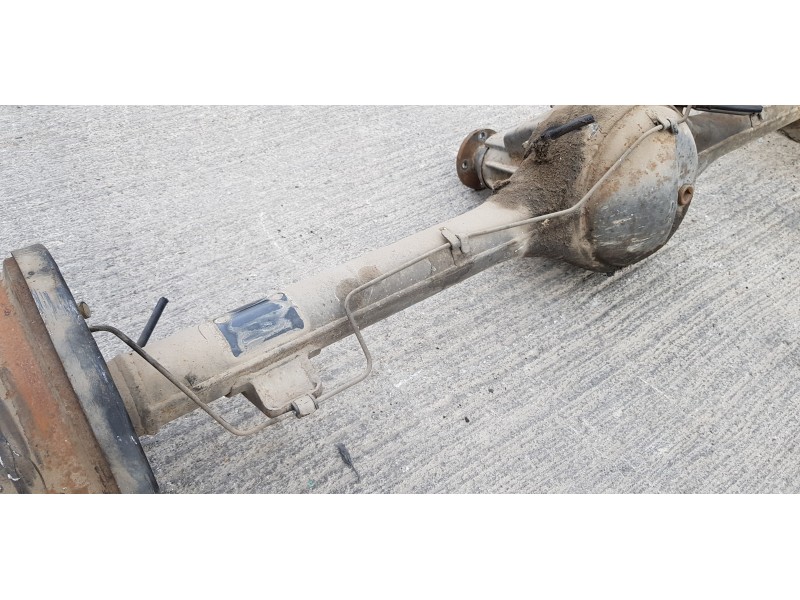 Recambio de puente trasero para nissan serena (c23m) 2.3 invitation d referencia OEM IAM 383009C086 430108C802  Recambio de puente trasero para nissan serena (c23m) 2.3 invitation d referencia OEM IAM 383009C086 430108C802