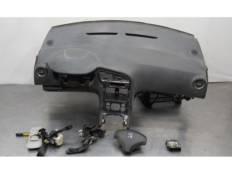 Recambio de kit airbag para peugeot 5008 premium referencia OEM IAM 824782   Recambio de kit airbag para peugeot 5008 premium referencia OEM IAM 824782