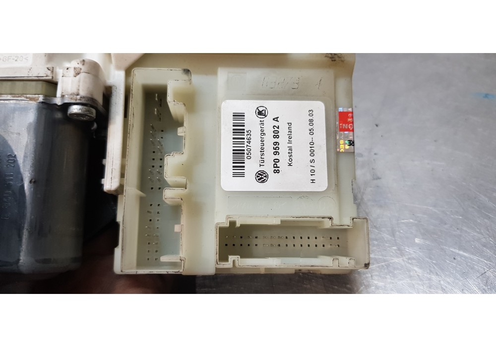 Recambio de motor elevalunas delantero derecho para audi a3 (8p) 1.9 tdi ambition referencia OEM IAM 8P0959802A   Recambio de motor elevalunas delantero derecho para audi a3 (8p) 1.9 tdi ambition referencia OEM IAM 8P0959802A
