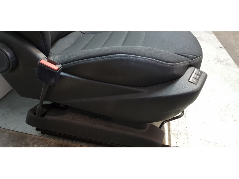 Recambio de juego asientos completo para citroen c4 grand picasso feel referencia OEM IAM   