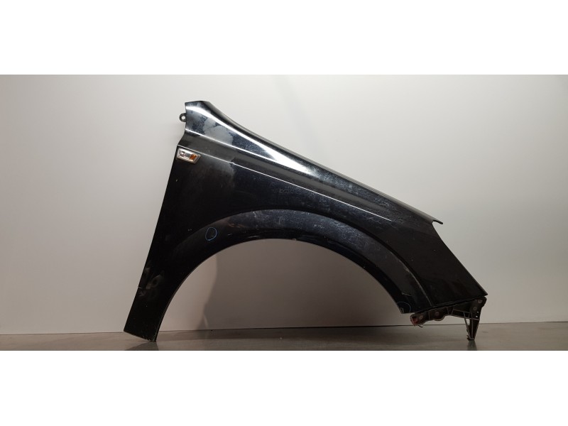 Recambio de aleta delantera derecha para opel astra gtc cosmo referencia OEM IAM 93178667  