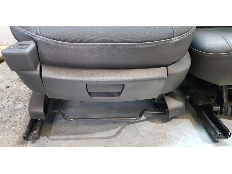 Recambio de juego asientos completo para citroen c4 grand picasso feel referencia OEM IAM   