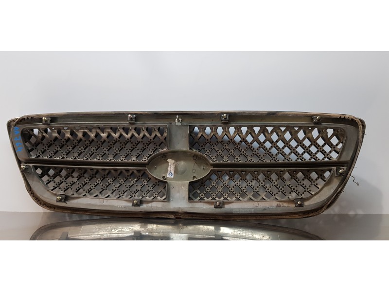 Recambio de rejilla delantera para kia carnival ii 2.9 cdri ex referencia OEM IAM 0K54G50710   Recambio de rejilla delantera para kia carnival ii 2.9 cdri ex referencia OEM IAM 0K54G50710