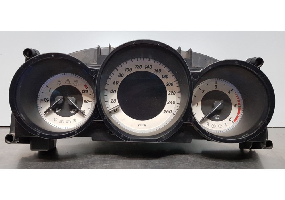 Recambio de cuadro instrumentos para mercedes clase cls (w218) cls 350 cdi be (218.323) referencia OEM IAM A2189006601  