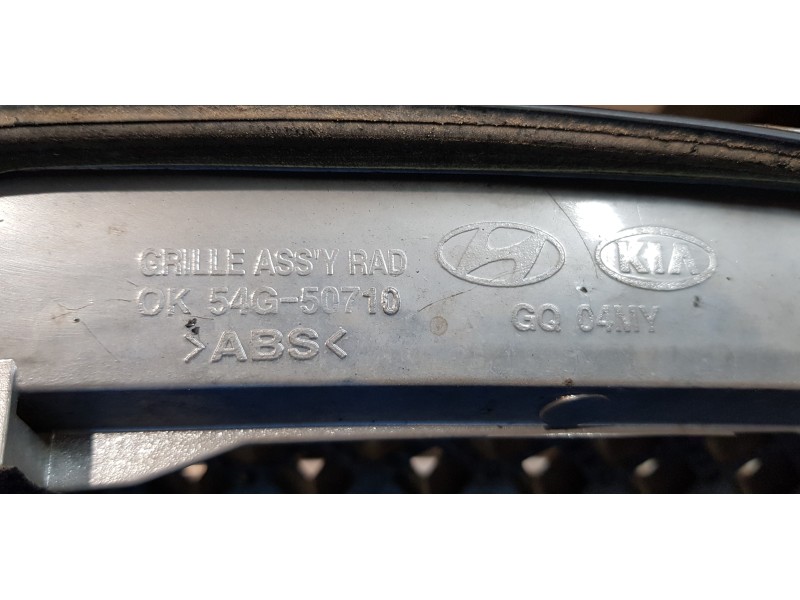 Recambio de rejilla delantera para kia carnival ii 2.9 cdri ex referencia OEM IAM 0K54G50710   Recambio de rejilla delantera para kia carnival ii 2.9 cdri ex referencia OEM IAM 0K54G50710