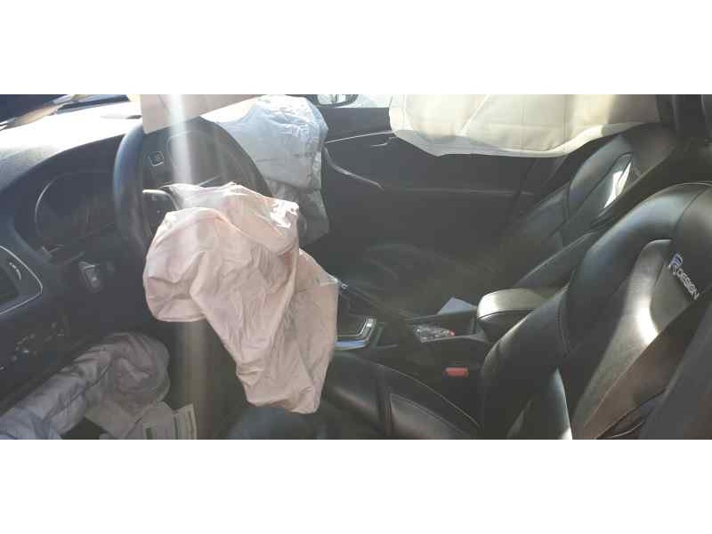 volvo v40 del año 2012