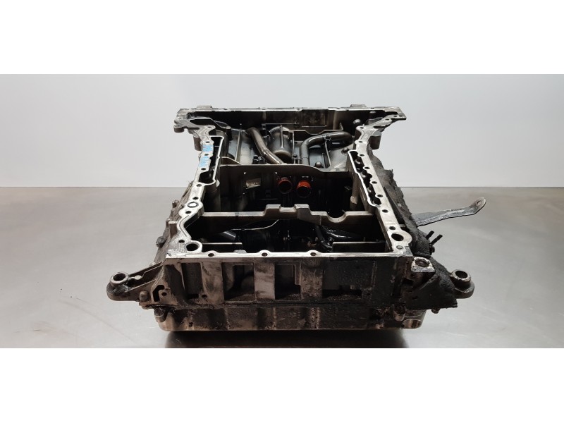 Recambio de sobrecarter para volkswagen touareg (7la) tdi v10 referencia OEM IAM 07Z103601AM 07Z103604E  Recambio de sobrecarter para volkswagen touareg (7la) tdi v10 referencia OEM IAM 07Z103601AM 07Z103604E