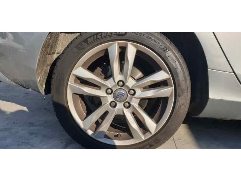 volvo v40 del año 2012