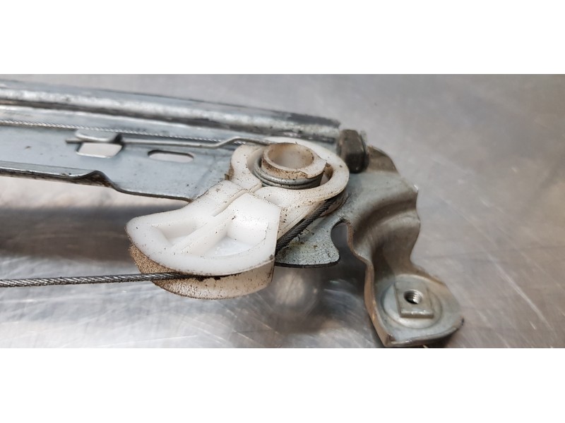 Recambio de elevalunas delantero izquierdo para renault scenic ii grand expression referencia OEM IAM 402046C   Recambio de elevalunas delantero izquierdo para renault scenic ii grand expression referencia OEM IAM 402046C