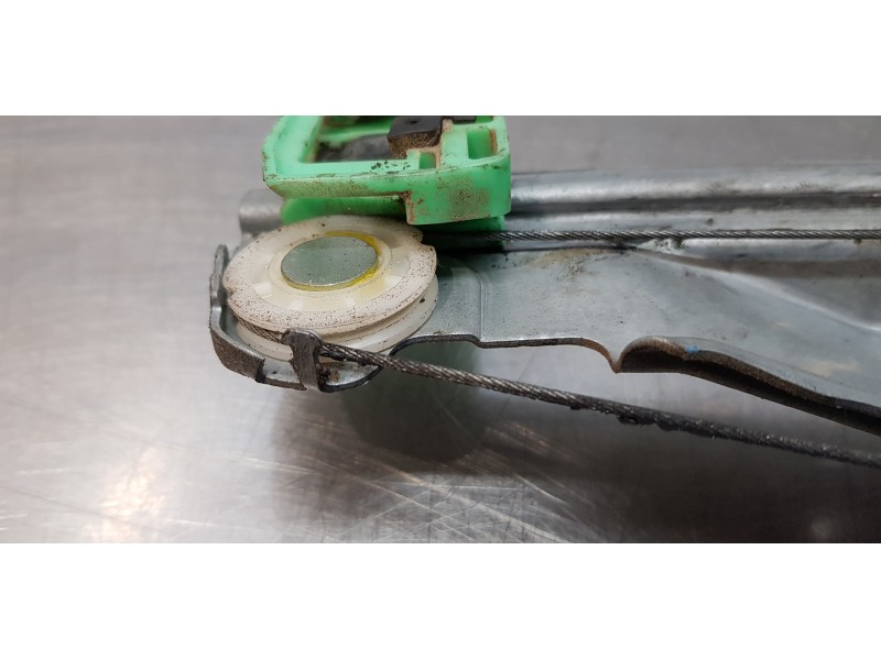 Recambio de elevalunas delantero izquierdo para renault scenic ii grand expression referencia OEM IAM 402046C   Recambio de elevalunas delantero izquierdo para renault scenic ii grand expression referencia OEM IAM 402046C