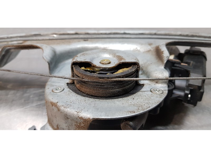 Recambio de elevalunas delantero izquierdo para renault scenic ii grand expression referencia OEM IAM 402046C   Recambio de elevalunas delantero izquierdo para renault scenic ii grand expression referencia OEM IAM 402046C