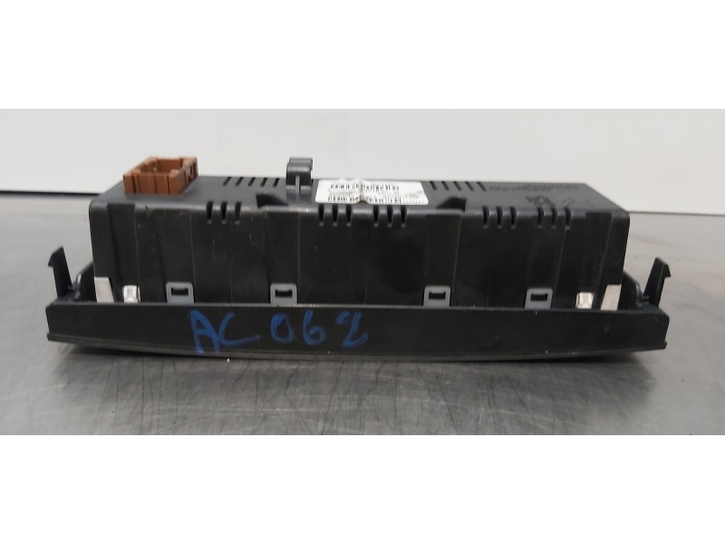 Recambio de pantalla multifuncion para peugeot 5008 premium referencia OEM IAM 9678491880   Recambio de pantalla multifuncion para peugeot 5008 premium referencia OEM IAM 9678491880