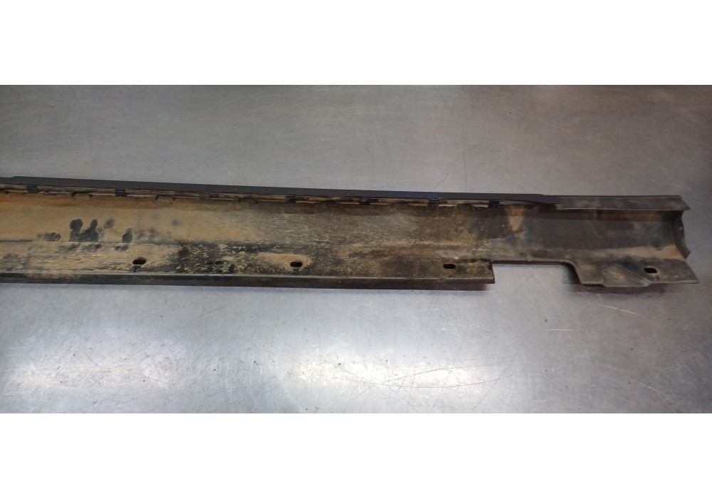 Recambio de faldon lateral para mercedes clase cls (w218) cls 350 cdi be (218.323) referencia OEM IAM A21869800549999  