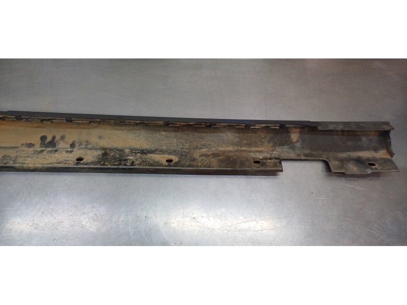 Recambio de faldon lateral para mercedes clase cls (w218) cls 350 cdi be (218.323) referencia OEM IAM A21869800549999  