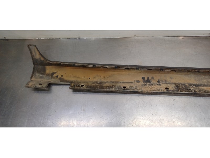 Recambio de faldon lateral para mercedes clase cls (w218) cls 350 cdi be (218.323) referencia OEM IAM A21869800549999  