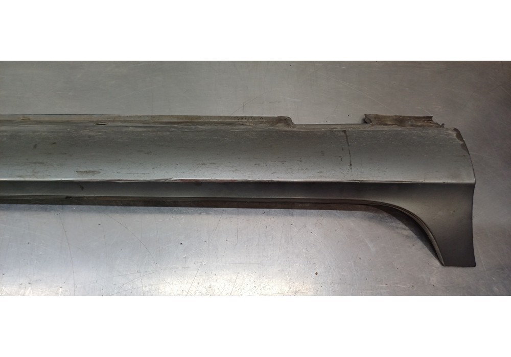 Recambio de faldon lateral para mercedes clase cls (w218) cls 350 cdi be (218.323) referencia OEM IAM A21869803549999  