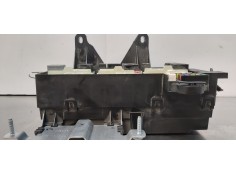 Recambio de caja reles / fusibles para jaguar xf r-sport awd referencia OEM IAM C2D23644   2