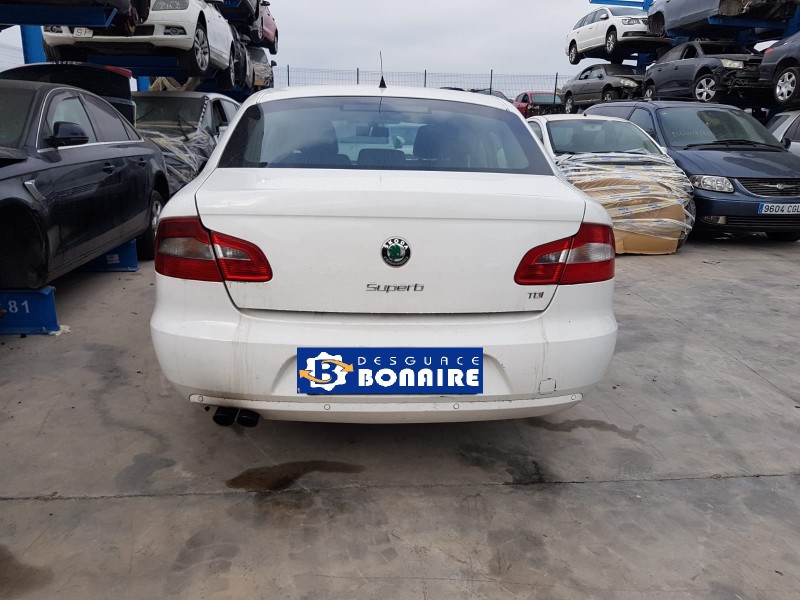 skoda suberb (3t4) del año 2013