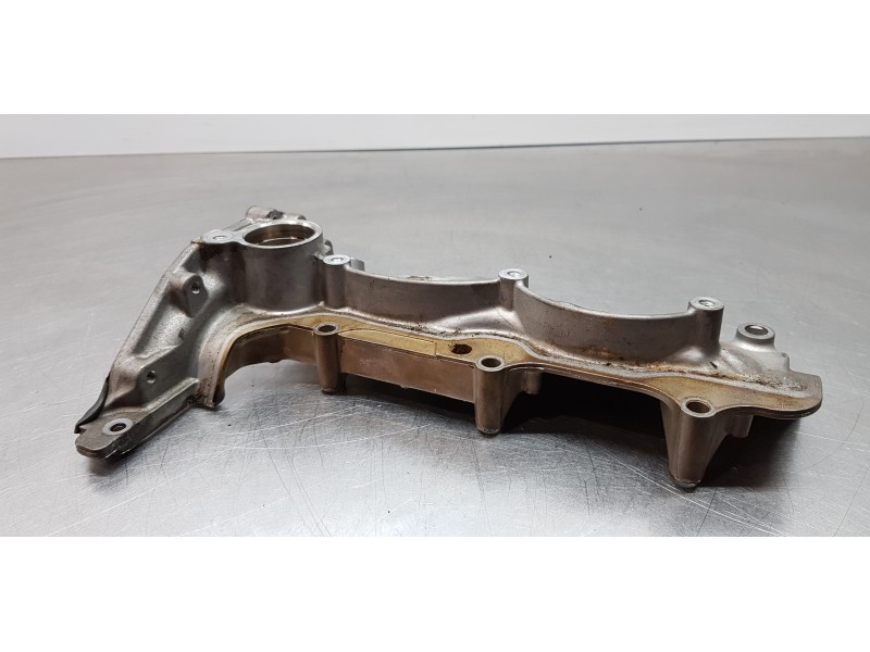 Recambio de tapa balancines para renault scenic iv grand limited referencia OEM IAM 132650561R  