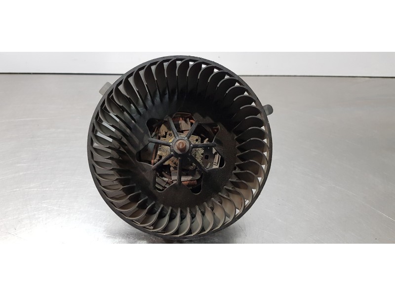 Recambio de motor calefaccion para volkswagen caddy furgón/kombi kombi referencia OEM IAM 1K1819015E  