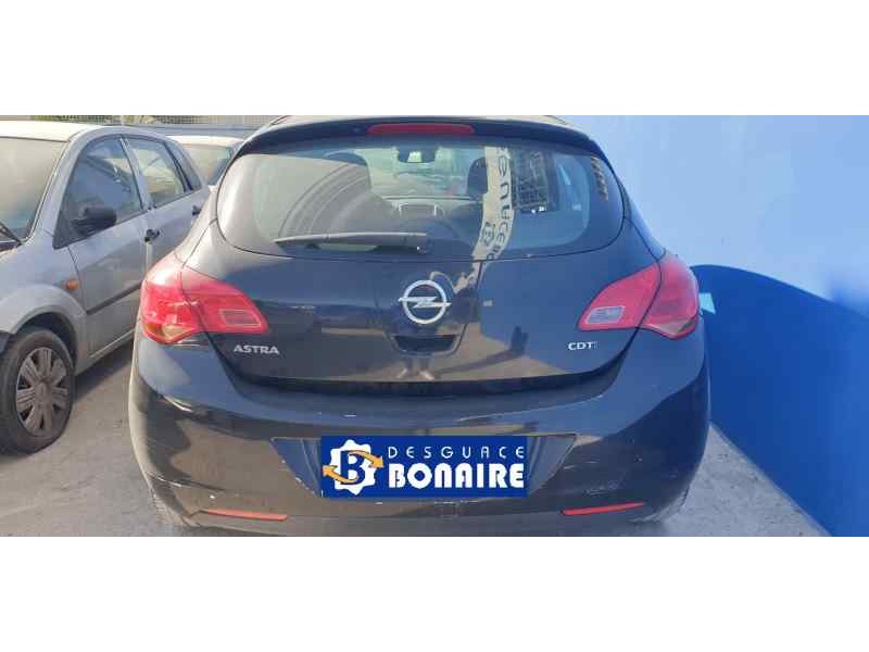 opel astra j lim. del año 2010