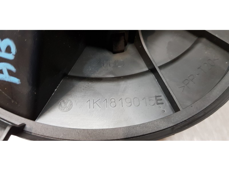 Recambio de motor calefaccion para volkswagen caddy furgón/kombi kombi referencia OEM IAM 1K1819015E  