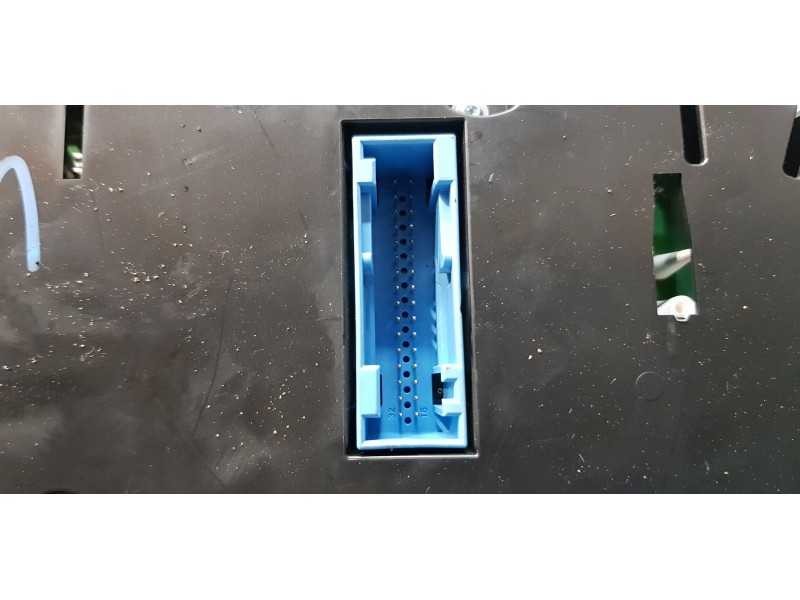 Recambio de cuadro instrumentos para volkswagen passat variant (365) edition bluemotion referencia OEM IAM 3AA920870A  