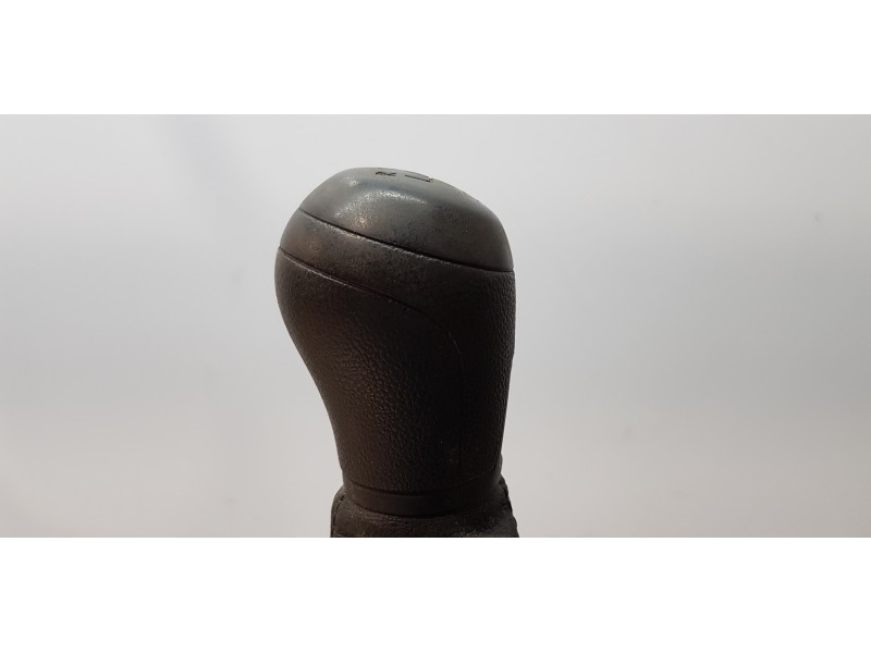 Recambio de palanca cambio para volkswagen caddy furgón/kombi kombi referencia OEM IAM 1K0711061B  