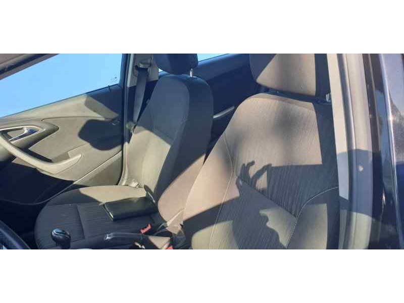 opel astra j lim. del año 2010