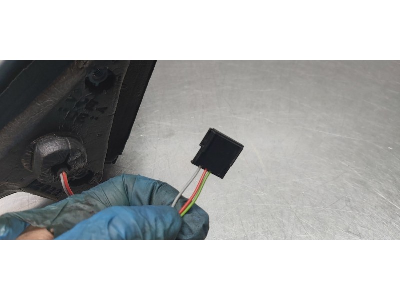 Recambio de retrovisor derecho para bmw serie 3 berlina (e46) 318i referencia OEM IAM 51168245128  