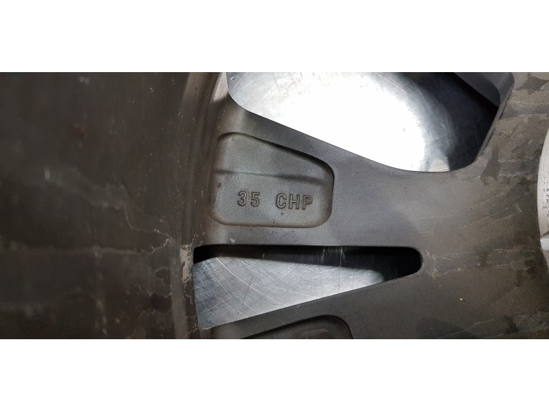 Recambio de llanta para toyota rav4 hybrid 4x2 advance referencia OEM IAM 4261A42160  