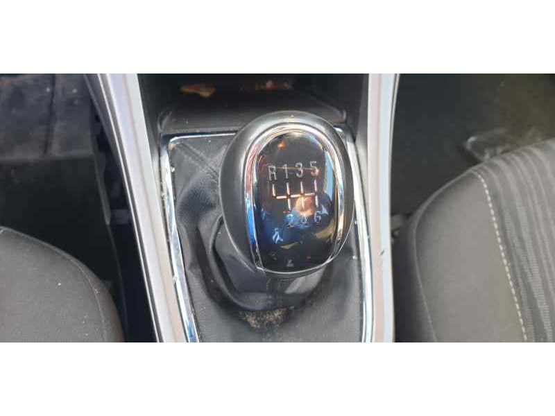 opel astra j lim. del año 2010